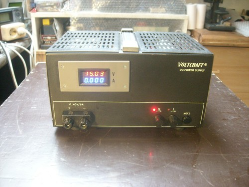 Alimentatore lineare regolato